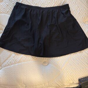Miraclesuit black swim skirt XL